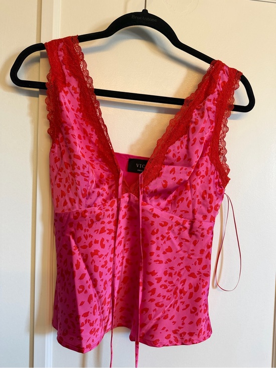 Vici Tops - Spiced Honey Lace Trim Bust Tie Top